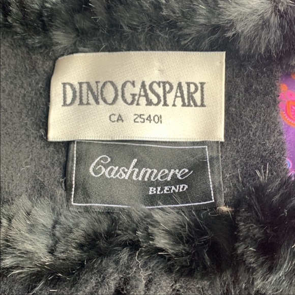 Cashmere & Rabbit trim scarf - Picture 5 of 5